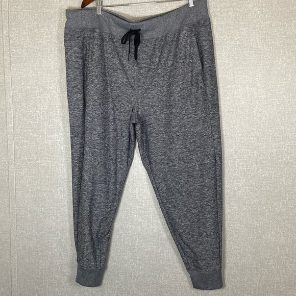 CALIA by Carrie Underwood Pants - NWT Calia by Carrie Underwood Cozy Essentials Jogger Gray and Black Heathered